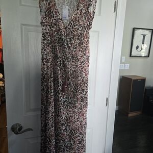 Chic Leaf Print Maxi Dress